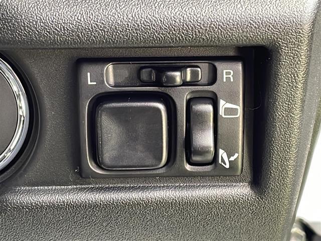 商談ルームにはキッズルームも完備しています☆お子様連れでもゆっくりとお車をお選びいただけます！