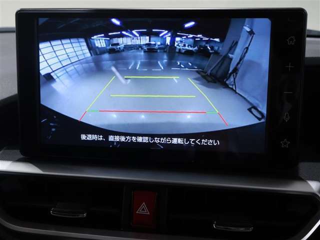 ■バックモニター■　　車両後方の映像を画面に表示し、駐車などの後退操作をサポートします。