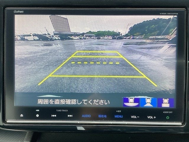 ホンダ純正ナビなので3ビュー切り替えバックカメラにも対応してますよ(^^)/バック運転苦手な方におススメですよ(^^♪