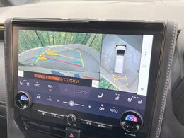 【パノラミックビューモニター】専用のカメラにより、上から見下ろしたような視点で360度クルマの周囲を確認することができます☆縦列駐車や幅寄せ時に活躍してくれます♪