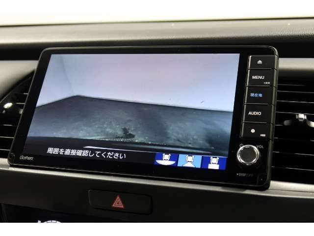 ◆◆バックカメラの画像です。車庫入れの安心感がアップしますね☆
