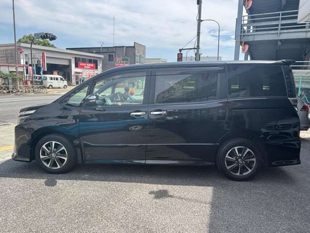 《アフターフォローもお任せ下さい！》ご納車後の修理や車検も承ります。各業者様と提携し、定期点検はもちろんオイル交換、タイヤ交換などにも対応しております。なんでもご相談ください！