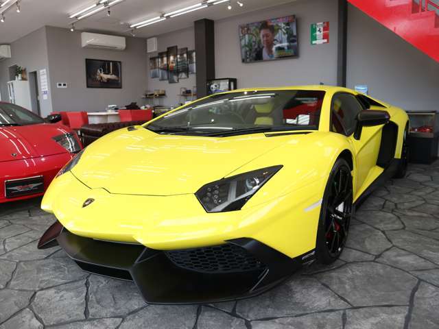 ランボルギーニ アヴェンタドール LP720-4 50°アニヴェルサリオ