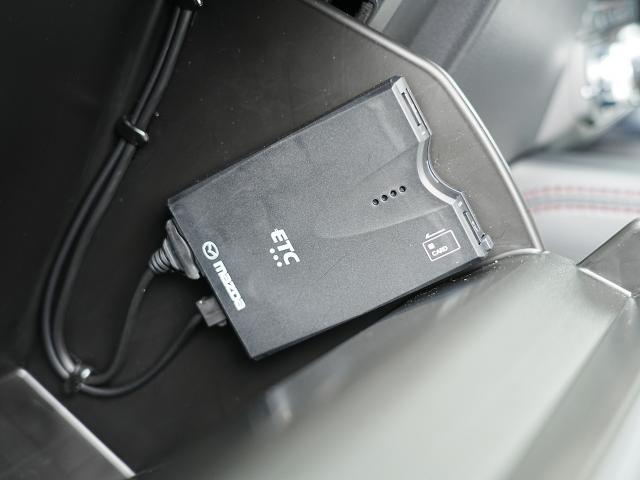 ETC車載器搭載です。スマートICも増えてきており、必須装備といって良い便利装備です。