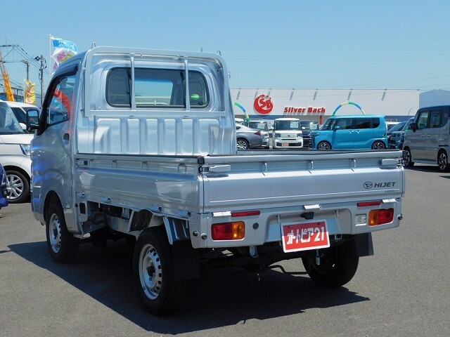 車の買取も行っております。ご気軽にお問合せ下さい。