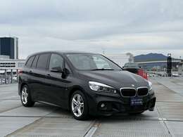 全長4，585mm、全幅1，800mm、全高1，640mmと、7人乗りとは思えない取り回しの良いコンパクトサイズ