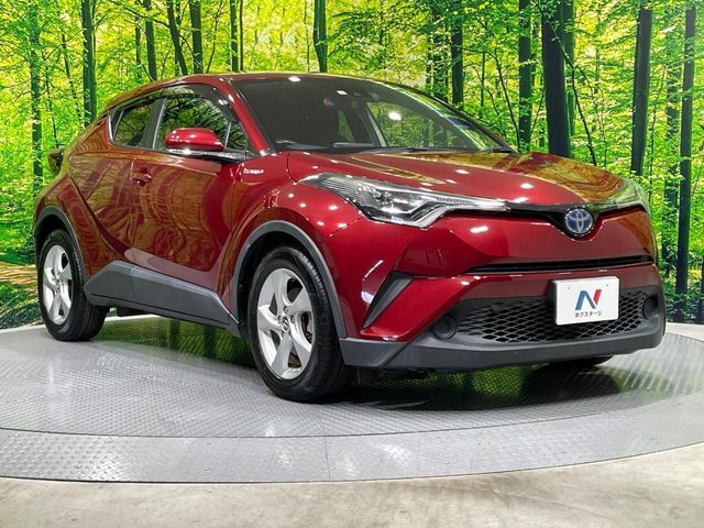 大好評のボディコーティング「弾スプラッシュコート」もご納車までに施工可能。通常のガラスコートと異なる、耐久年数6年の無機質ガラスコーティングが、ボディをキレイな状態に保ってくれます。