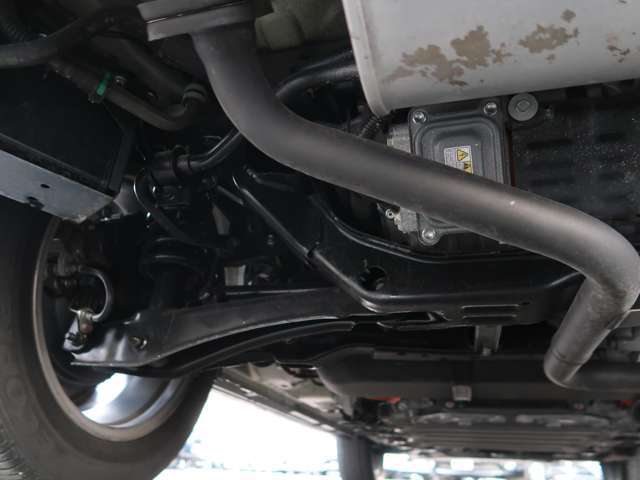 下回り・足回りはご納車前にメカニックにより点検整備致します。