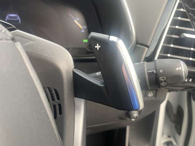 専任の研修を受け熟練したメカニックが大切にご納車整備させていただきます。アフターメンテナンス・ご遠方のメンテナンス・カスタム等なんでもご相談ください！