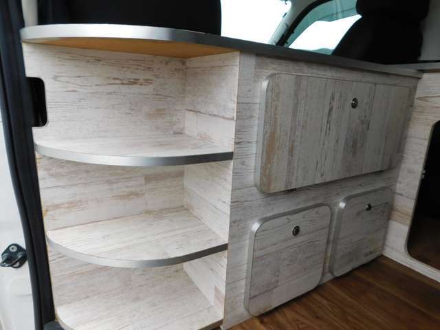 ★リヤ荷室内装加工してあります♪