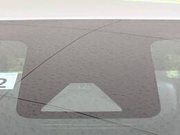 【トヨタセーフティセンス】走行中に前方の車両等を認識し、衝突しそうな時は警報とブレーキで衝突回避と被害軽減をアシスト。より安全にドライブをお楽しみいただけます。