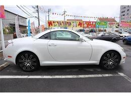 お車は見られなくても購入はできますが、現状でのお渡しをご理解できる方と致します。後付け部やパーツなど保証は一切ございません。気になる場合は動作確認してきますのでお電話でご質問下さい。動画も送れます。