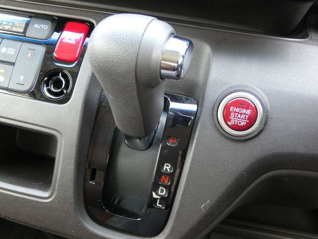販売、修理、車検、保険、買い取りお車に関する事ならジョブカーズにお任せください！お客様のご要望に精一杯お応え致します！