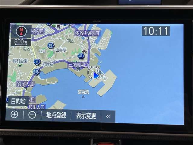 【ナビゲーション】いまや必須装備のナビゲーションを搭載！知らない場所でも目的地までしっかり案内してくれます。オーディオ機能も充実！キャンプや旅行はもちろん通勤や普段のドライブも楽しめます！