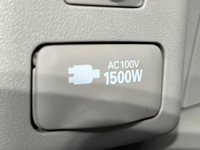 【1500Wアクセサリーコンセント】消費電力1500Wまでの家電が使えます。キャンプやスポーツ・アウトドアでのアクティビティはもちろん、災害・停電の際に大活躍♪