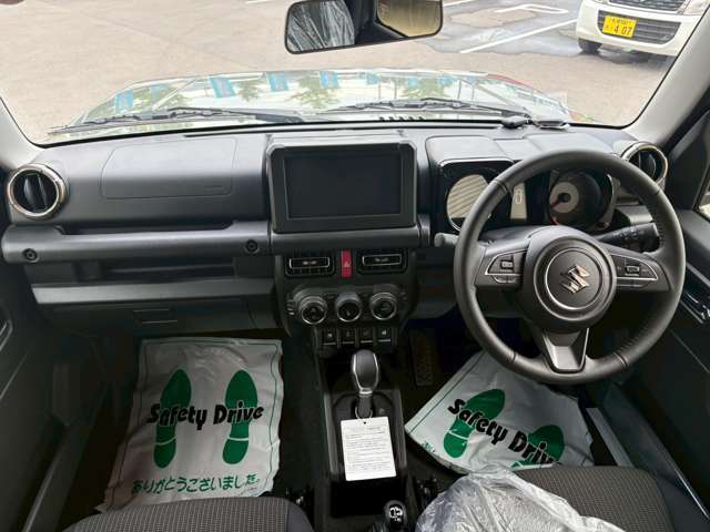 ご来店の際に自動車保険の証券をお持ち頂ければ、専門のスタッフがアドバイスをさせて頂きます♪