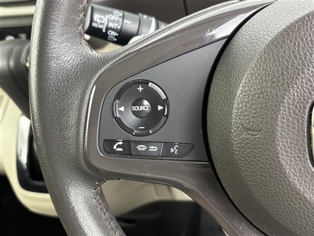 【運転席操作部】快適なドライブを楽しむための機能が装備されています！運転席から触れるので、使いやすいです！除菌プランいれていただくと、さらに清潔で安心していただけます！