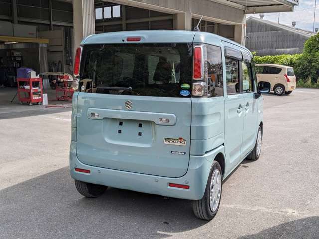 当社のアフターサービスですが、鈑金・塗装の自社工場をはじめ、自社の車検整備工場がございます。