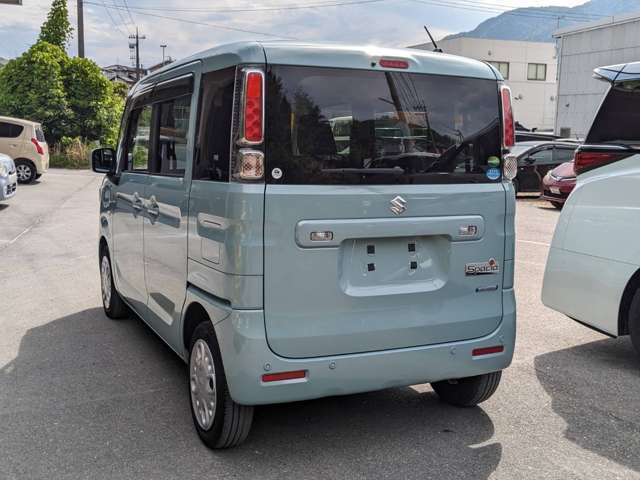 当店は板金塗装をメインでやっている会社で事故など何かありましたらいつでもお電話下さい♪