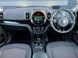 内外装ともきれいな状態です。