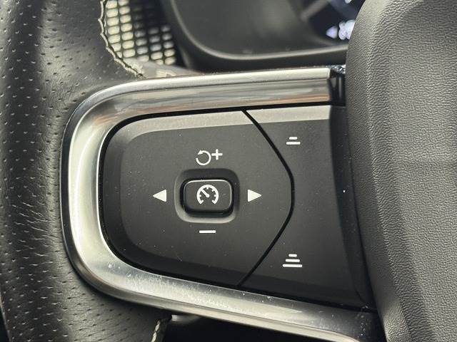 【クルーズコントロール】装備車両です。遠距離ドライブの高速道路などでは大活躍で疲労軽減に役立ちます。