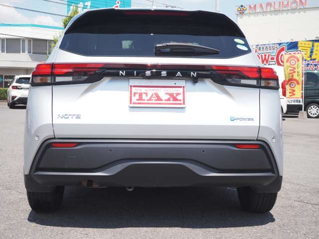 ☆県外登録費用は全国一律料金☆　軽自動車1万円、普通車2.5万円となります☆　陸送費用はお住まいの場所により異なりますのでお気軽にお問合せ下さい。