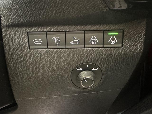 パワーバックドアなので、荷物の積み下ろしが楽々♪