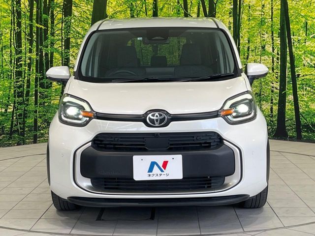 弊社では、全車『修復歴なし』のお車のみ取り扱っております。専任バイヤーによる厳選した仕入れの後、入庫後の車両チェックを行い、ネクステージが認定した高品質な中古車をご提供しております。