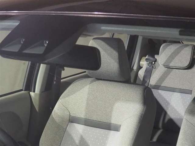 スマートアシストつきなので車両前方のセンサーやソナーが安全運転をサポートしてくれます！