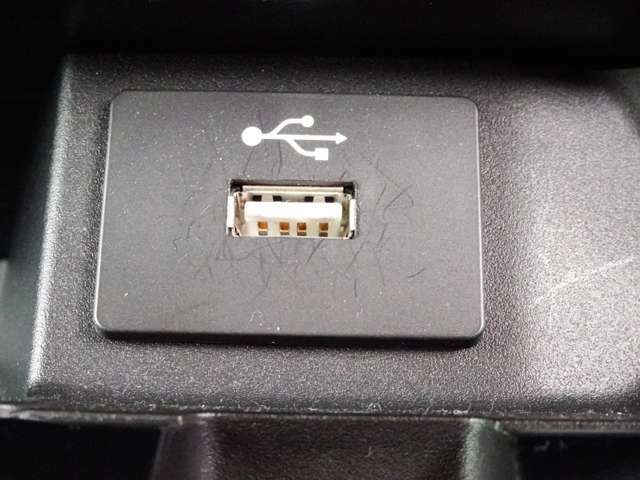USBポート付きです
