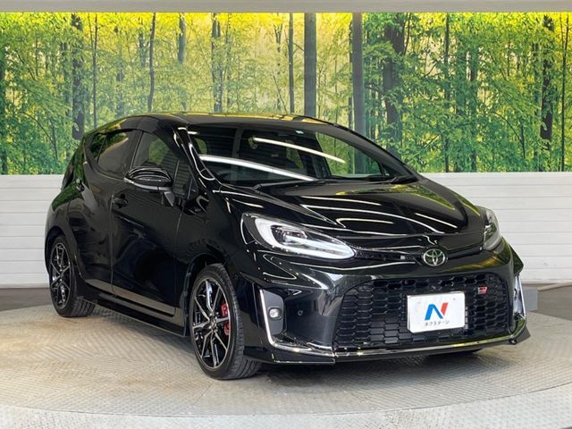 大好評のボディコーティング「弾スプラッシュコート」もご納車までに施工可能。通常のガラスコートと異なる、耐久年数6年の無機質ガラスコーティングが、ボディをキレイな状態に保ってくれます。