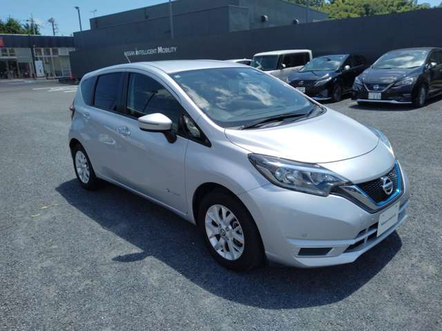 全国の日産ディーラーにて保証対応が可能です。お近くのお客様はもちろん遠方のお客様もご安心ください。