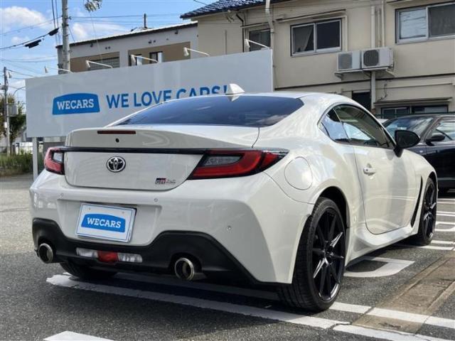 全国に店舗を展開しているのでどこでもお取り寄せが可能です！この車が気になるけど遠方だから・・・と諦める必要はありません！※別途陸送費が必要です。