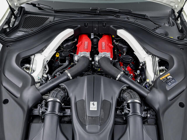 V8ツインターボエンジンを搭載。ダイレクトなレスポンスを楽しめ、扱いやすいエンジンです。炸裂するパワーはターボエンジンならではです。ぜひとも体感してください。