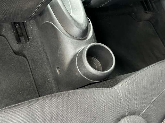 お好きな飲み物が手の届きやすいところに置けます！