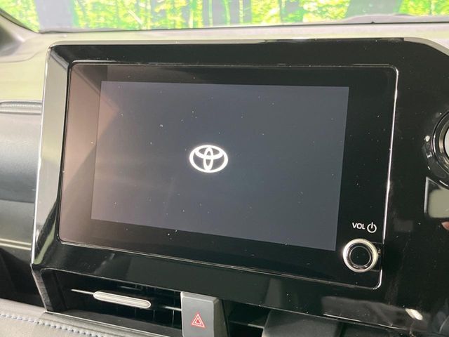 【8インチ　ディスプレイオーディオ】大画面ディスプレイへお持ちのスマートフォンと連携して、ナビやbluetoothでの音楽再生が可能です♪デザインはもちろん操作性も良好！別途ナビ機能の取付可能です♪