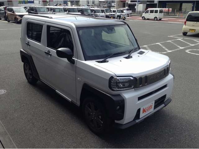 【届出済未使用車の得する価格】大量仕入れにより車両価格が割安な上重量税は払い込み済みで、登録月によっては取得税もかかりません。