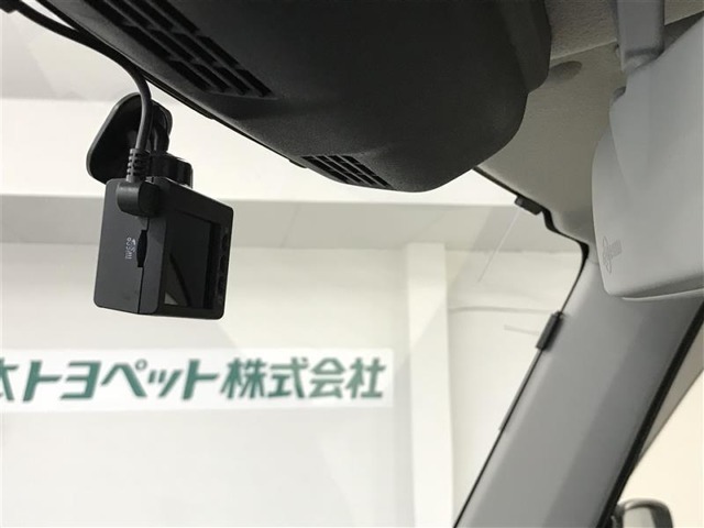 ☆ドラレコ☆事故やトラブルの際の記録やドライブ風景などを記録したり多目的使えます