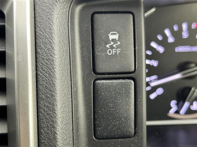 【運転席操作部】快適なドライブを楽しむための機能が装備されています！運転席から触れるので、使いやすいです！除菌プランいれていただくと、さらに清潔で安心していただけます！