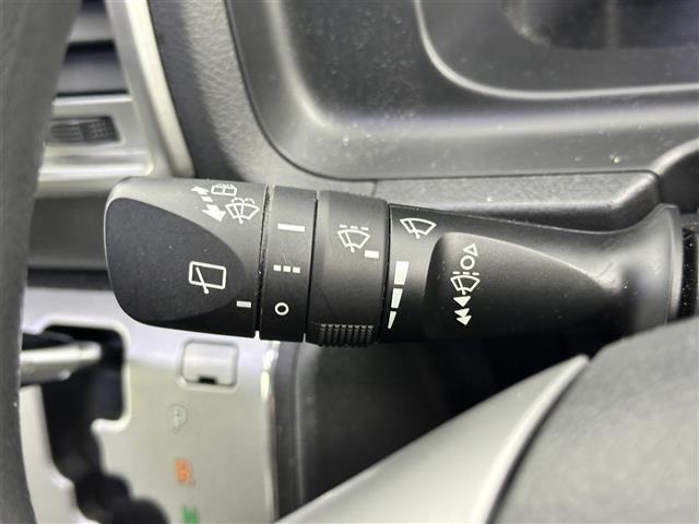 【運転席操作部】快適なドライブを楽しむための機能が装備されています！運転席から触れるので、使いやすいです！除菌プランいれていただくと、さらに清潔で安心していただけます！