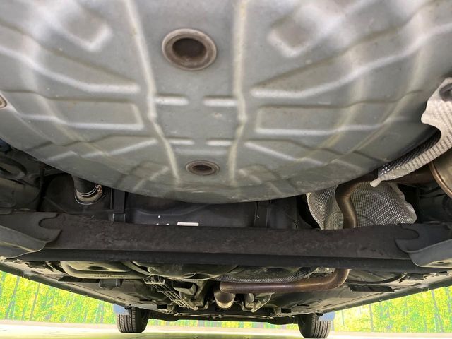 下回りがきれいなうちに、防錆加工の施工がオススメ。降雪地域はもちろん、沿岸部にお住いの方や、趣味でマリン・ウィンタースポーツをされる方にご好評いただいております。