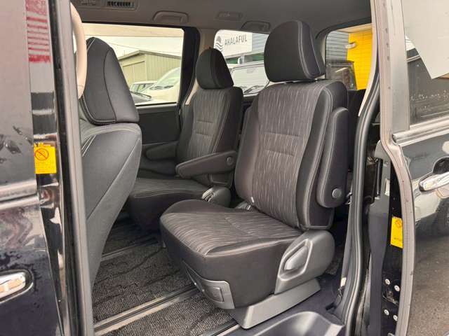 車検R9.6月、ナビ付きのヴォクシー入庫致しました！距離もまだ2万KM台です！おススメ車両です！自信の安心価格設定になっておりますので是非！早い者勝ちの1台で事前に在庫確認をして頂くようにお願いします