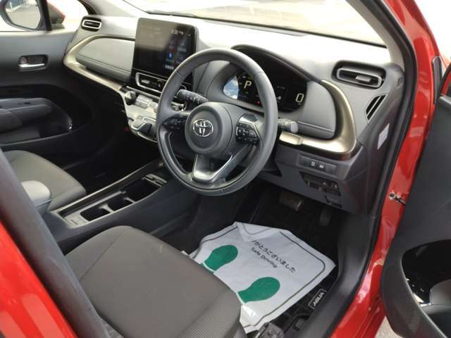ご覧頂き誠にありがとうございます！車両状態や装備の事で気になる事やご不明点等御座いましたら、お気軽にお問い合わせください♪