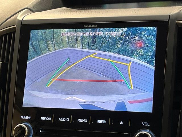 【サイド＆バックカメラ】停車・駐車時に死角になりがちな運転席から見えづらいサイドとリアの障害物を確認できます！雨天時や夜間などは特に活躍してくれるアイテムです。