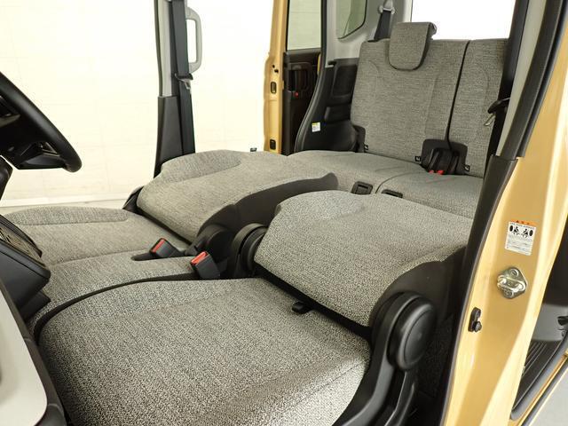 シートアレンジ多彩です。足を伸ばしてゆっくり休憩できる　広々車内です。