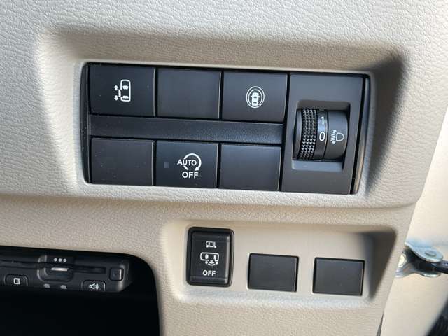 [スイッチ]装備の操作スイッチは使いやすくまとめられています☆