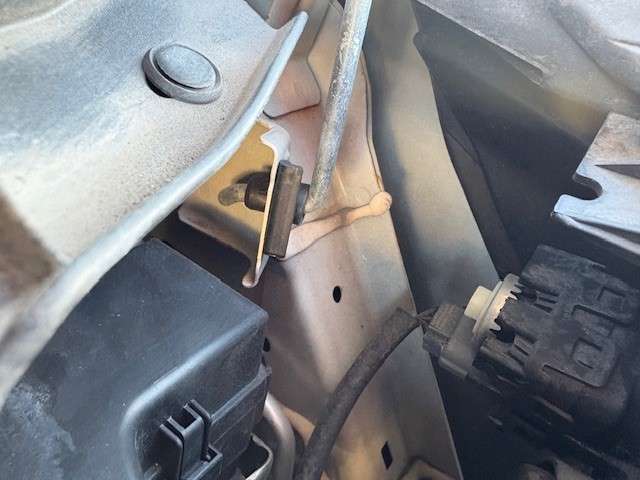 助手席側フロントインサイドパネル歪み修正有の為「修復歴あり」となります