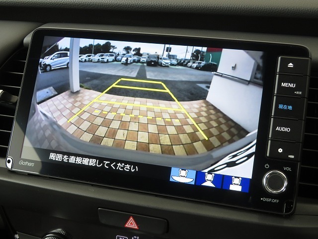 ◆◆バックカメラの画像です。車庫入れの安心感がアップしますね☆