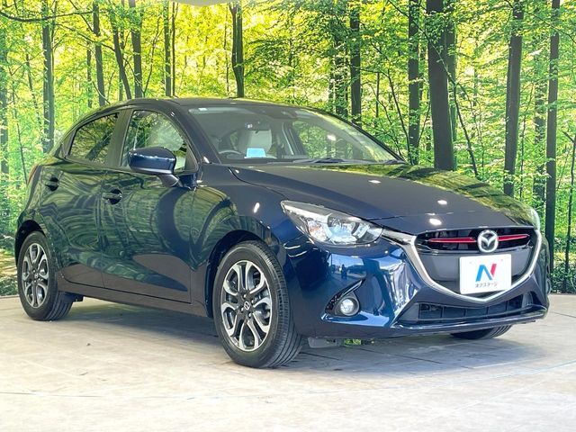 大好評のボディコーティング「弾スプラッシュコート」もご納車までに施工可能。通常のガラスコートと異なる、耐久年数6年の無機質ガラスコーティングが、ボディをキレイな状態に保ってくれます。