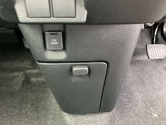 ご覧いただきありがとうございます♪気になったお車がありましたらお気軽にお電話をください！